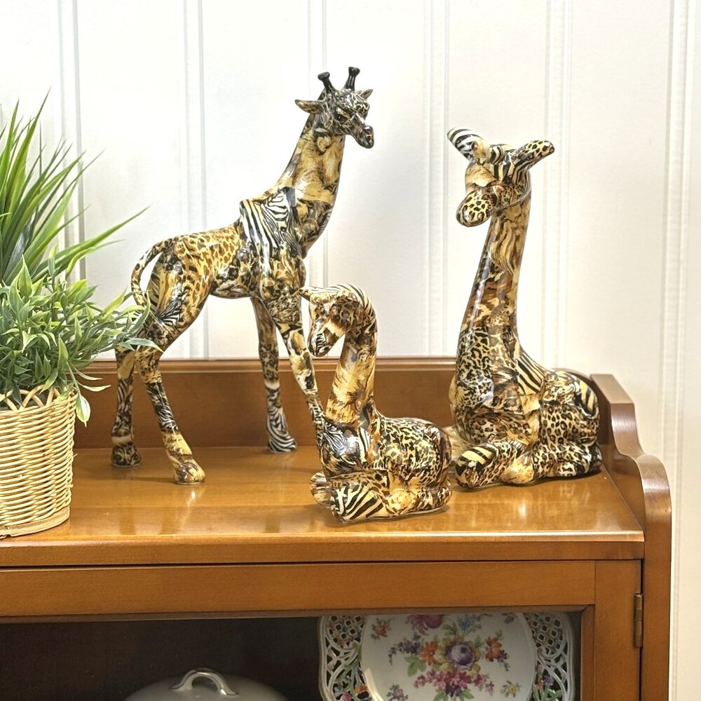 Vintage 3 Giraffe Figurine Set by La Vie Canada, Animal Print Decoupage Animals